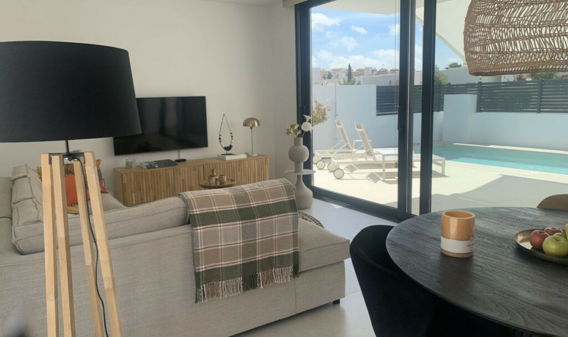 Resale - House -
Mar de Cristal