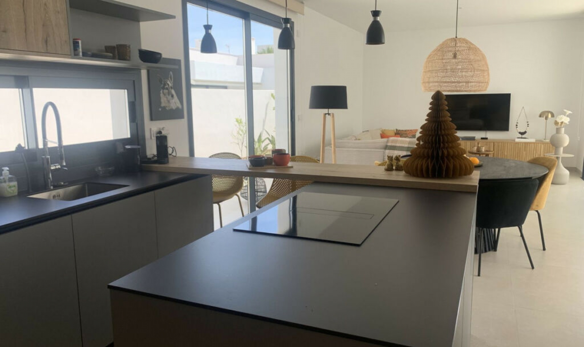 Resale - House -
Mar de Cristal