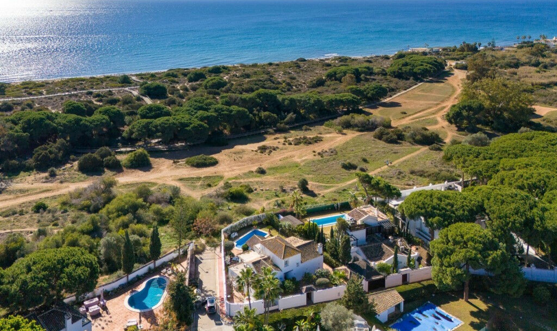 Resale - House -
Marbella