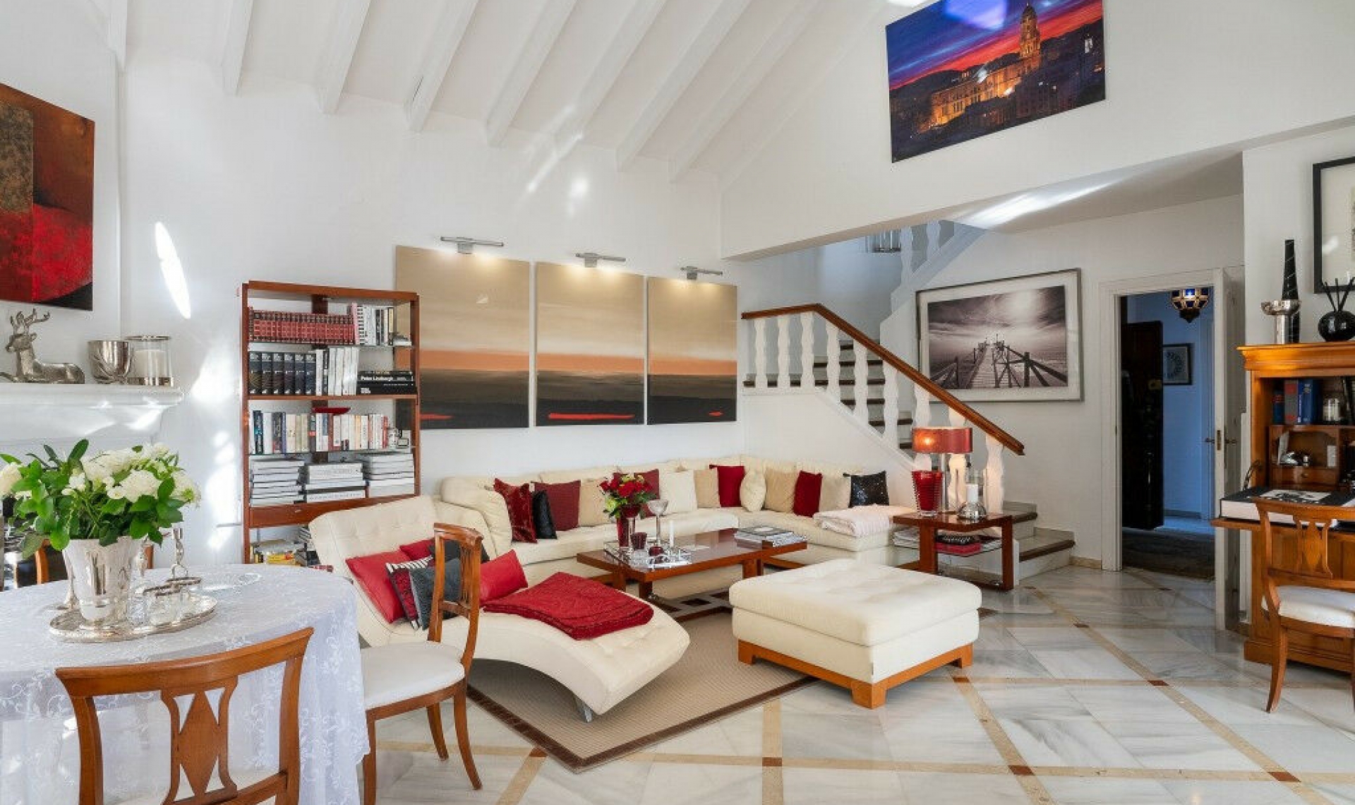 Resale - House -
Marbella