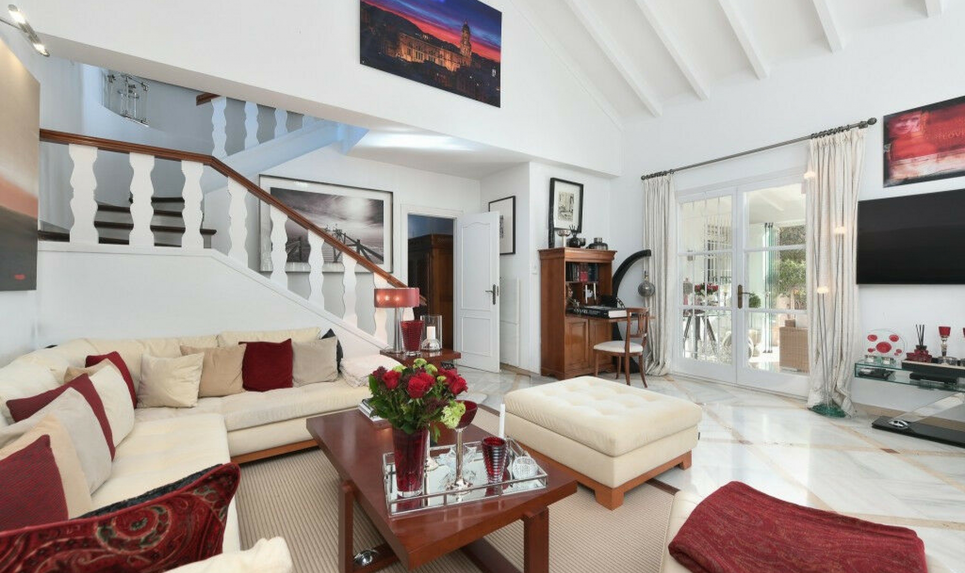 Resale - House -
Marbella