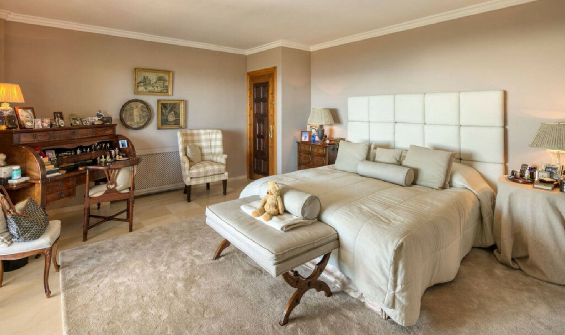 Resale - House -
Marbella