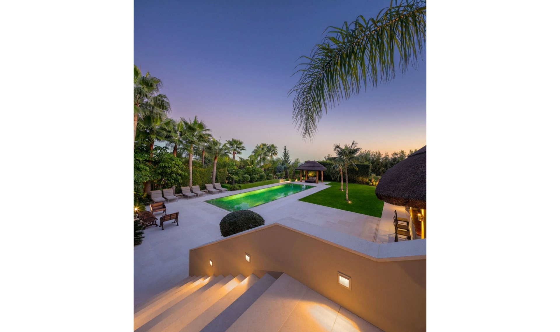 Resale - House -
Marbella