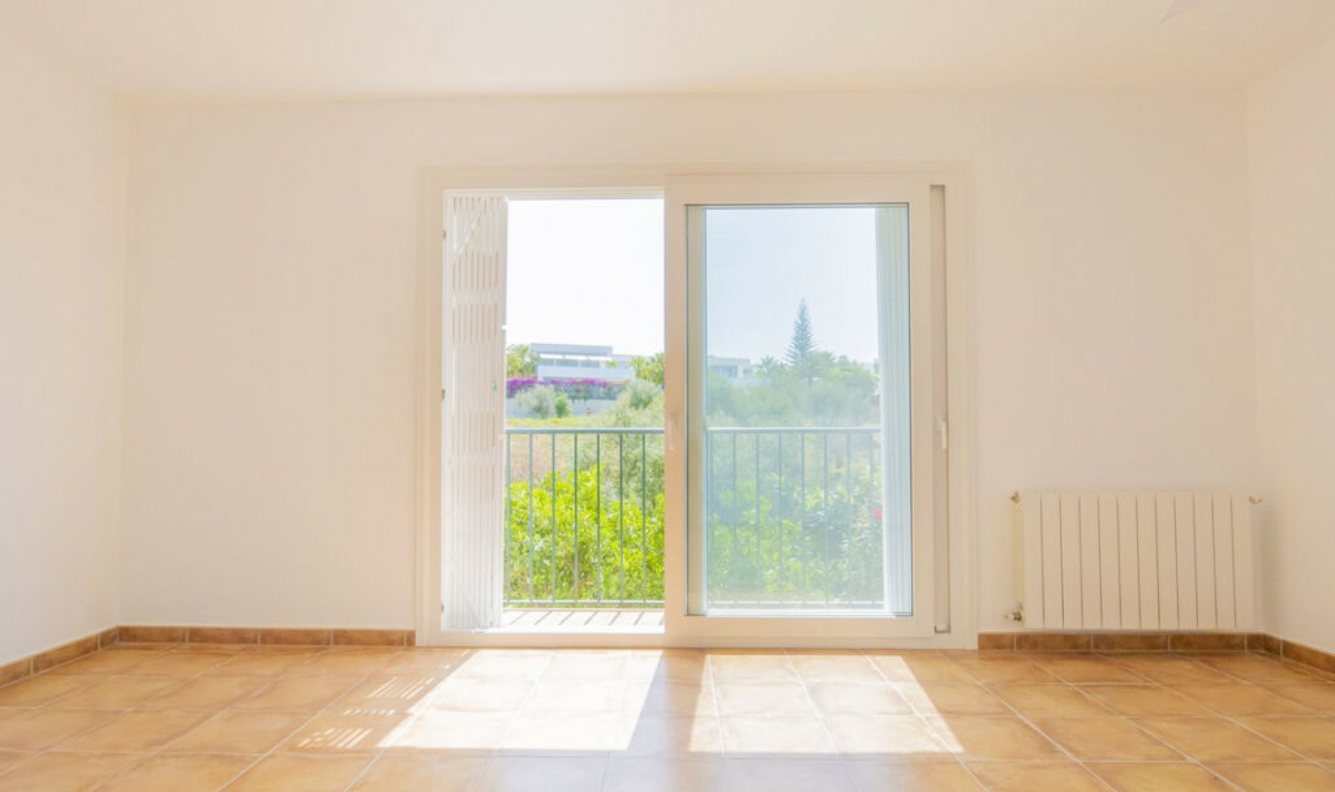 Resale - House -
Marbella