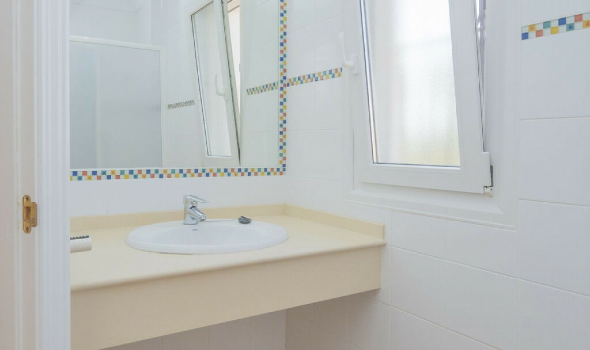 Resale - House -
Marbella