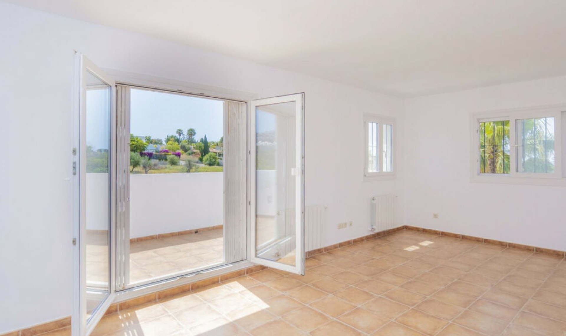 Resale - House -
Marbella