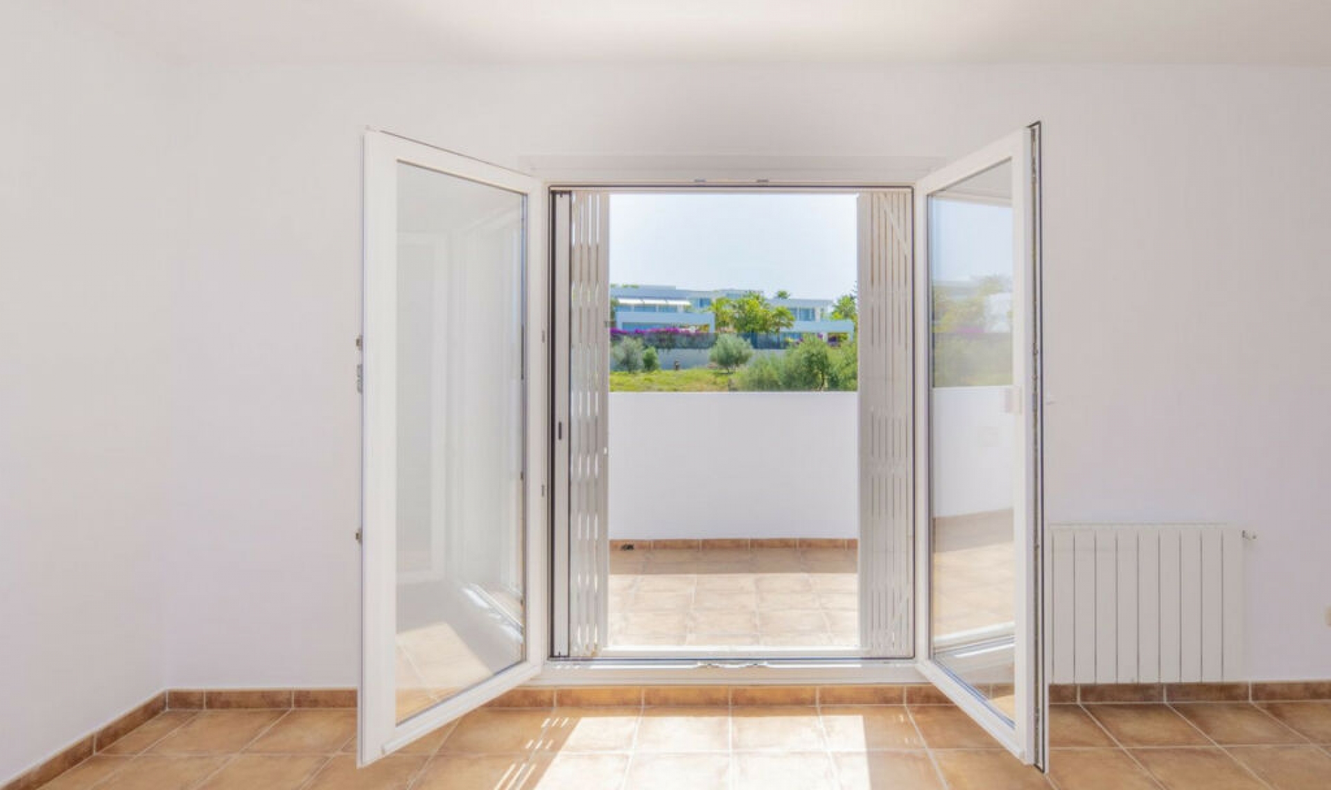 Resale - House -
Marbella