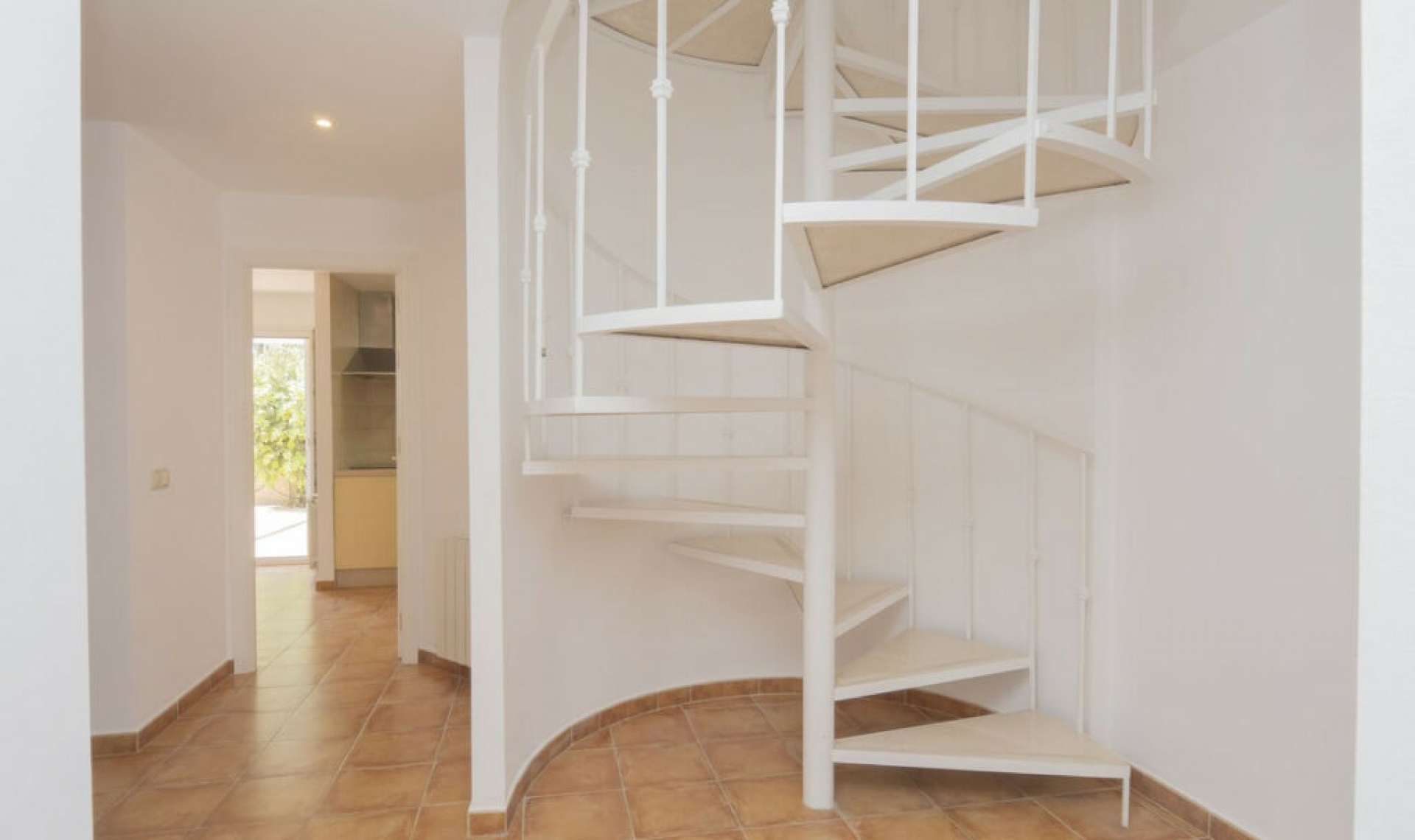 Resale - House -
Marbella