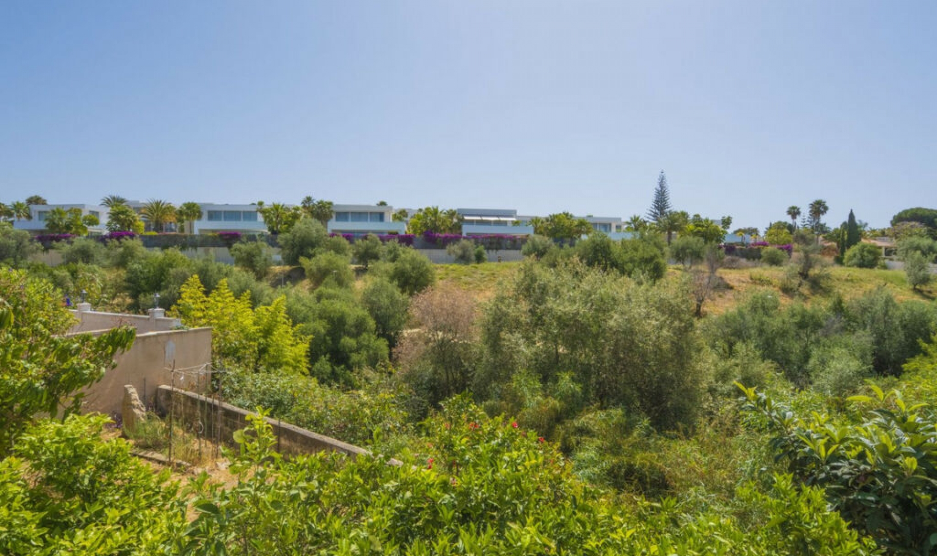 Resale - House -
Marbella