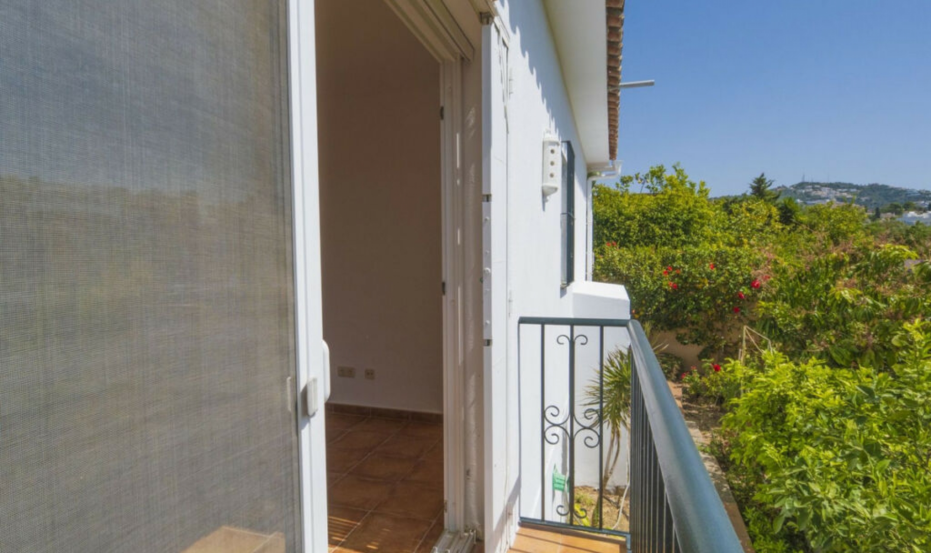 Resale - House -
Marbella