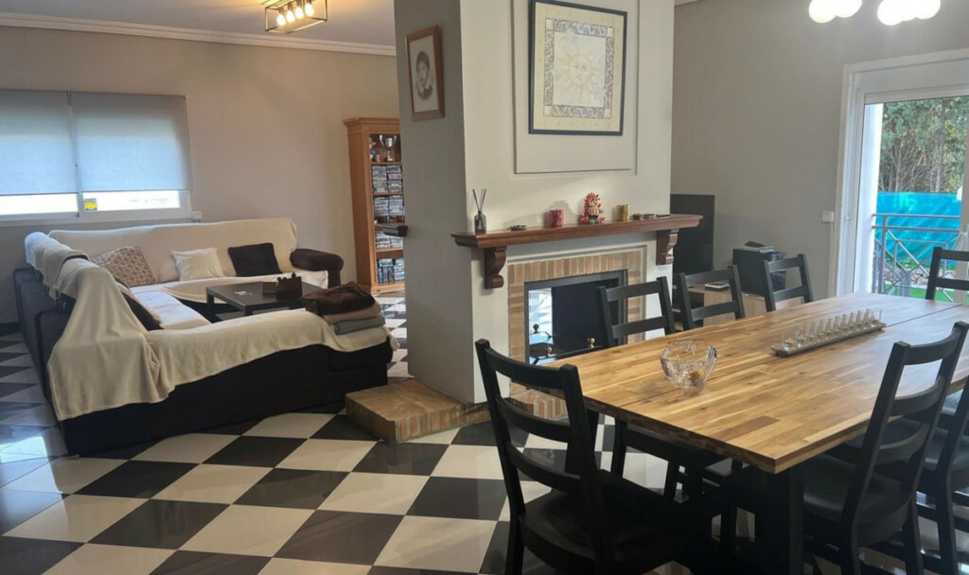 Resale - House -
Marbella