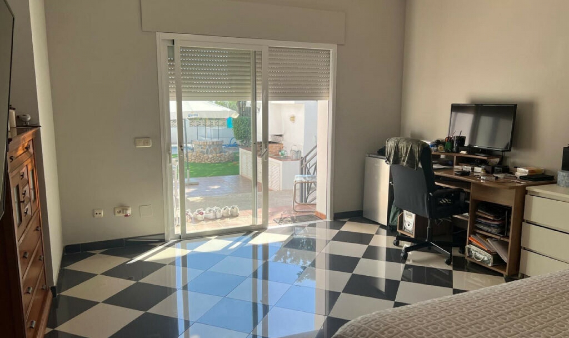 Resale - House -
Marbella