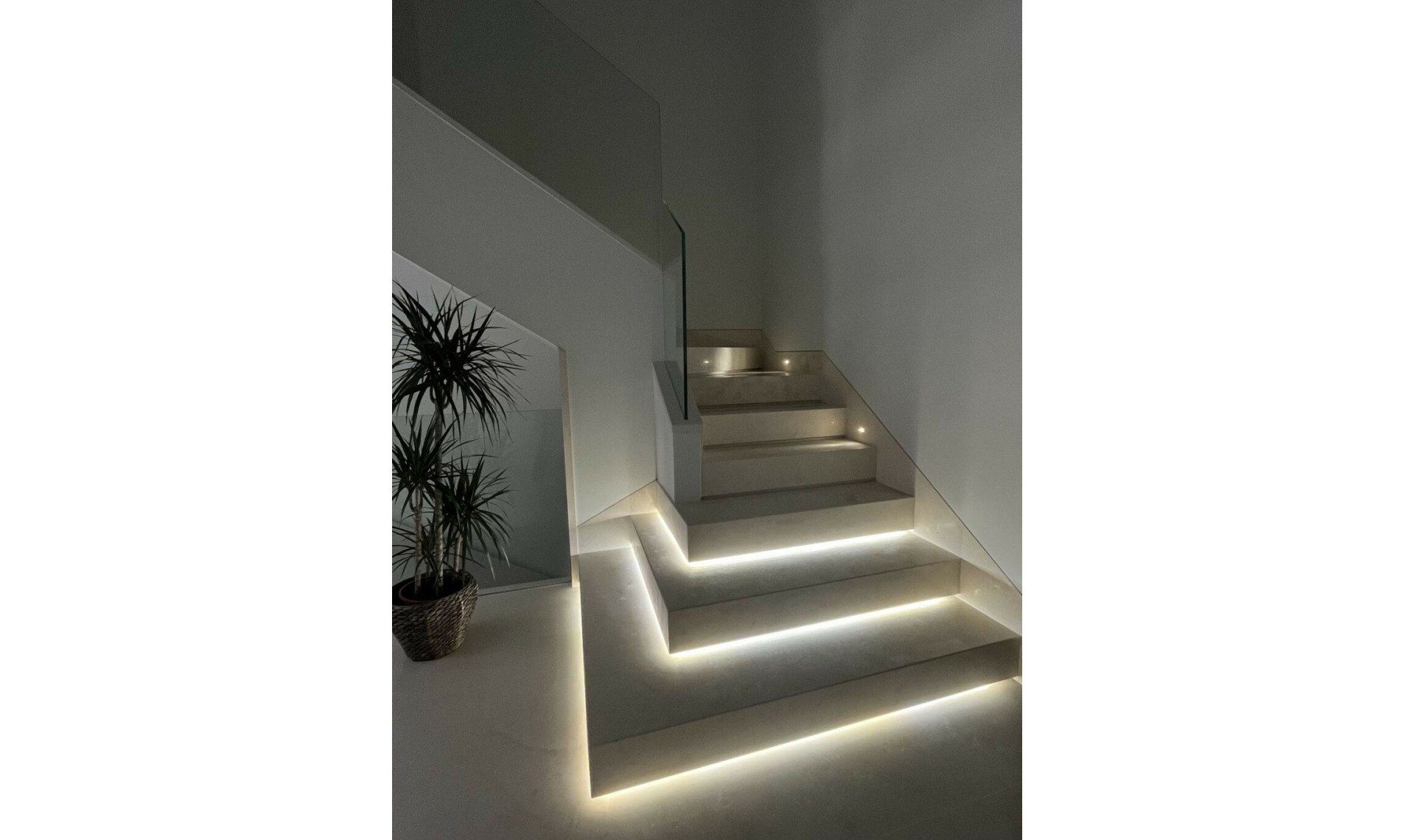 Resale - House -
Marbella