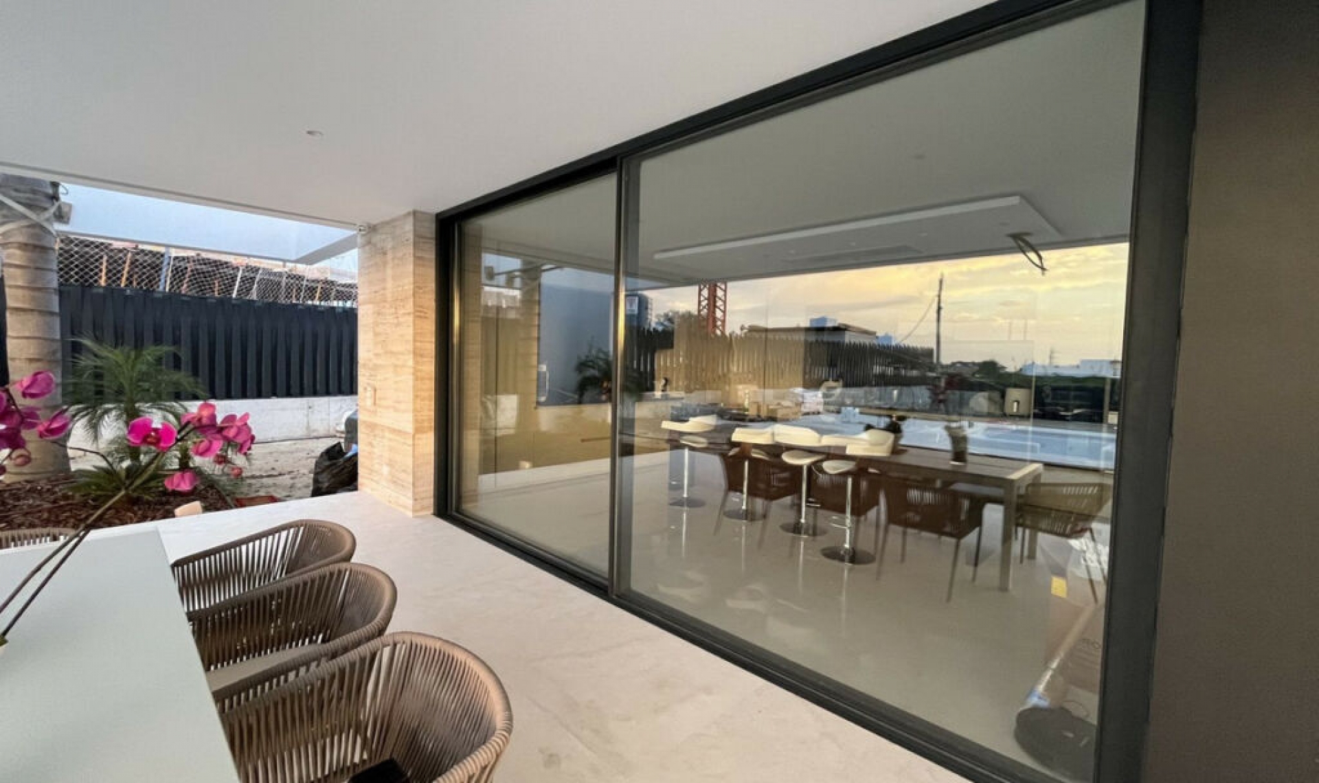 Resale - House -
Marbella