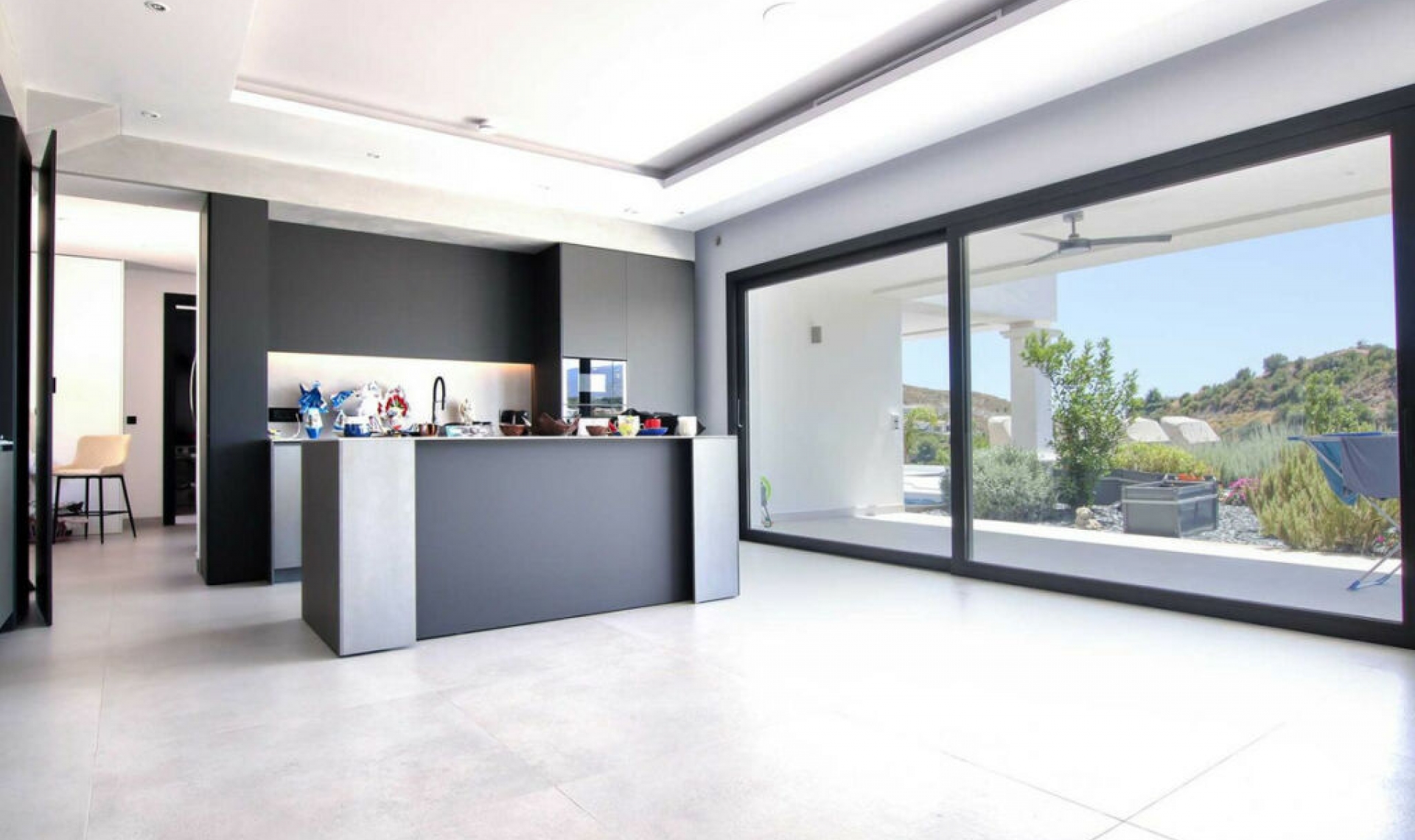 Resale - House -
Marbella