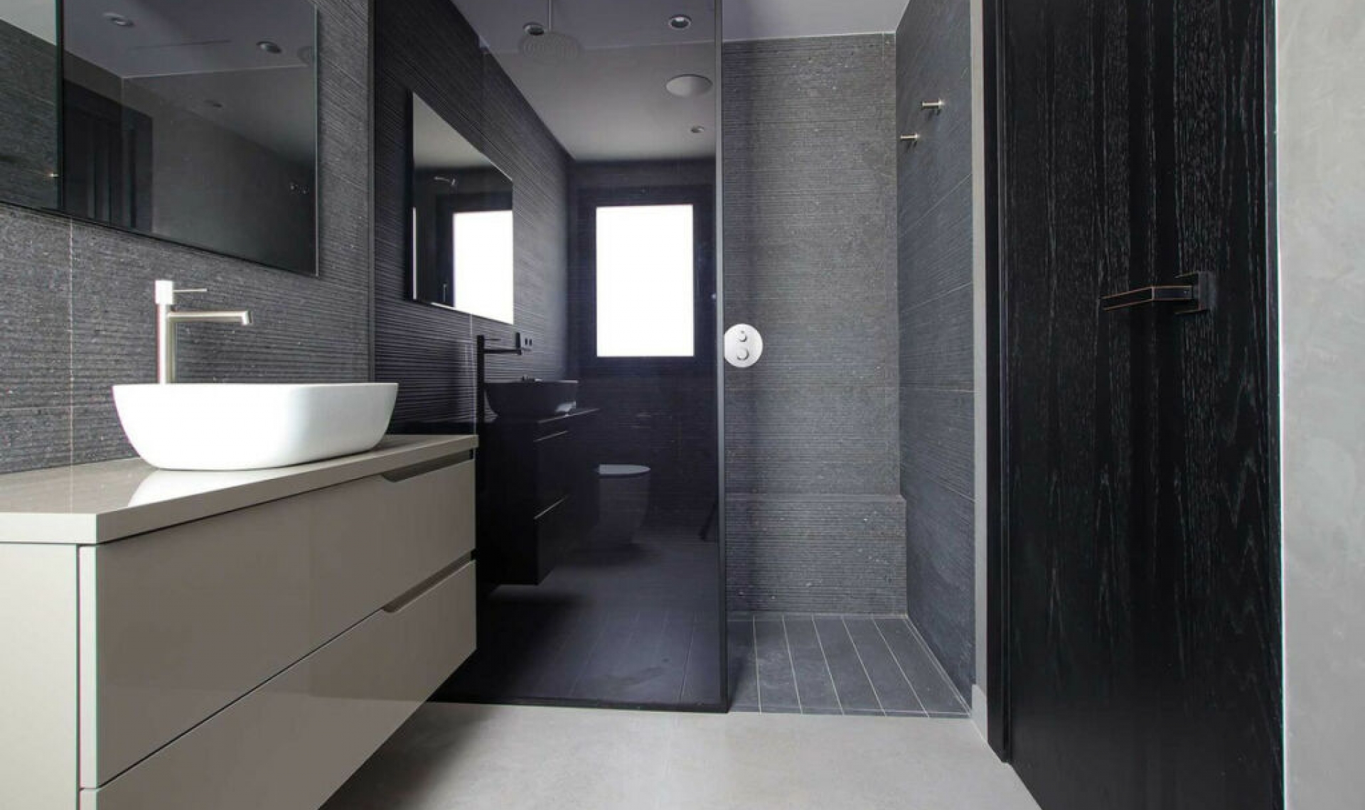 Resale - House -
Marbella