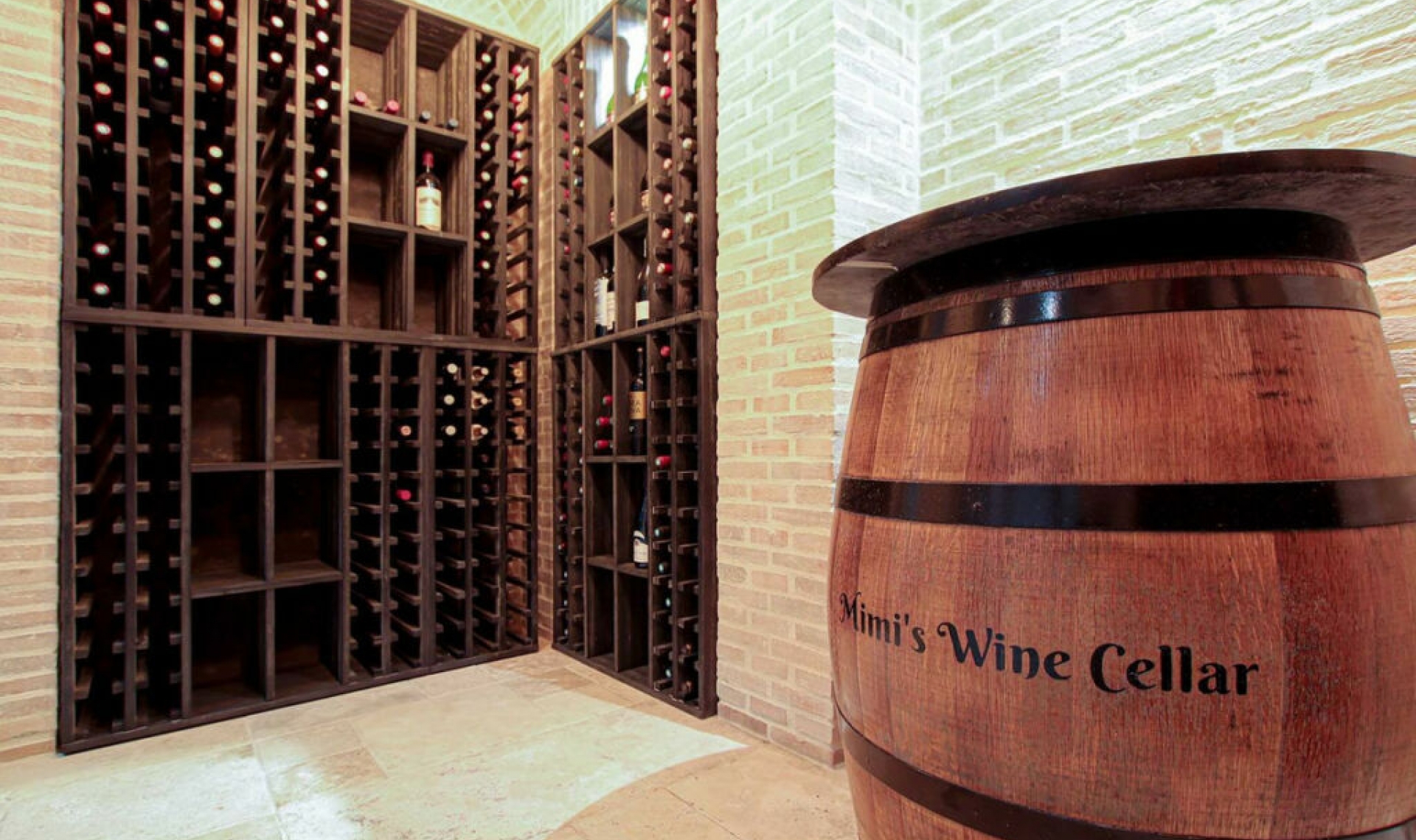 Resale - House -
Marbella