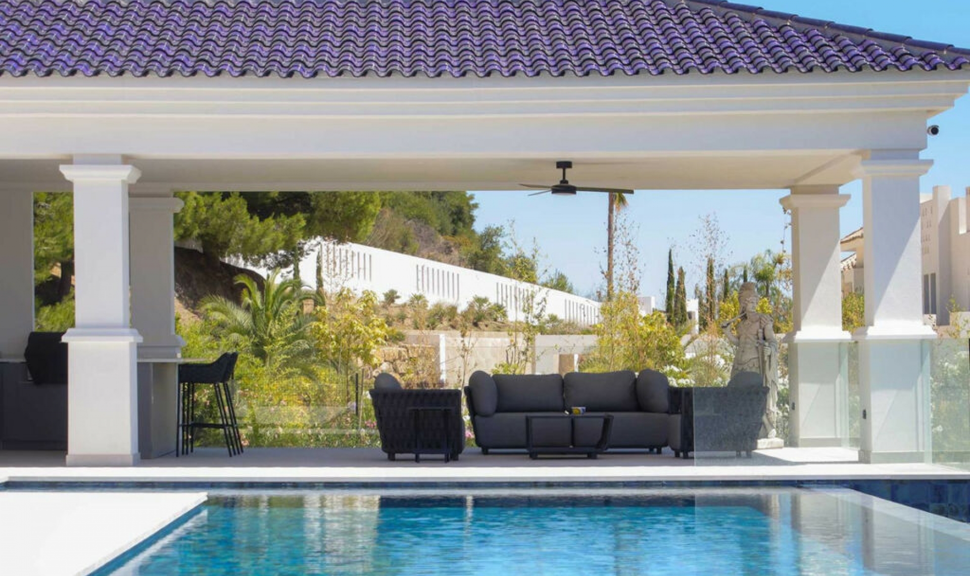 Resale - House -
Marbella