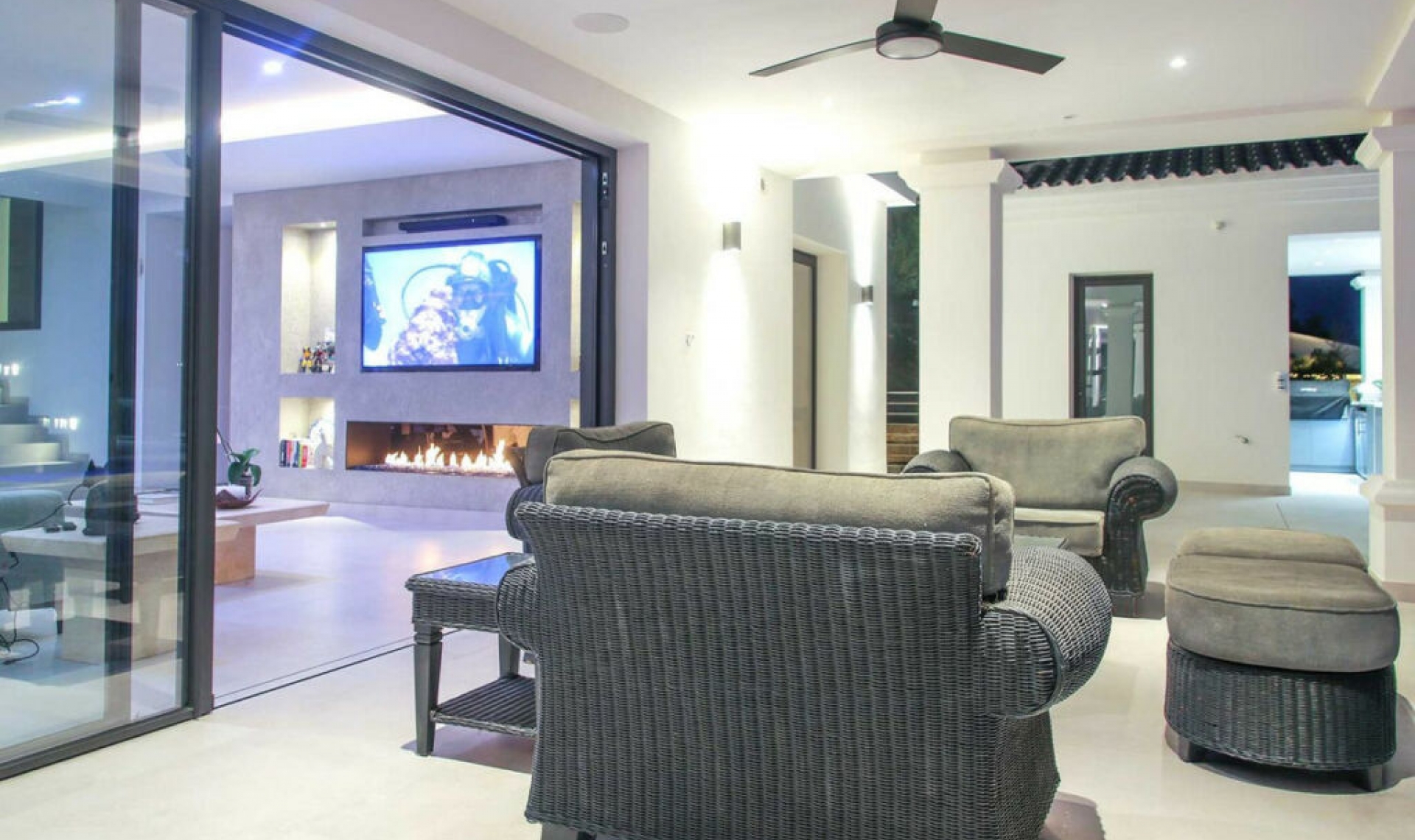 Resale - House -
Marbella