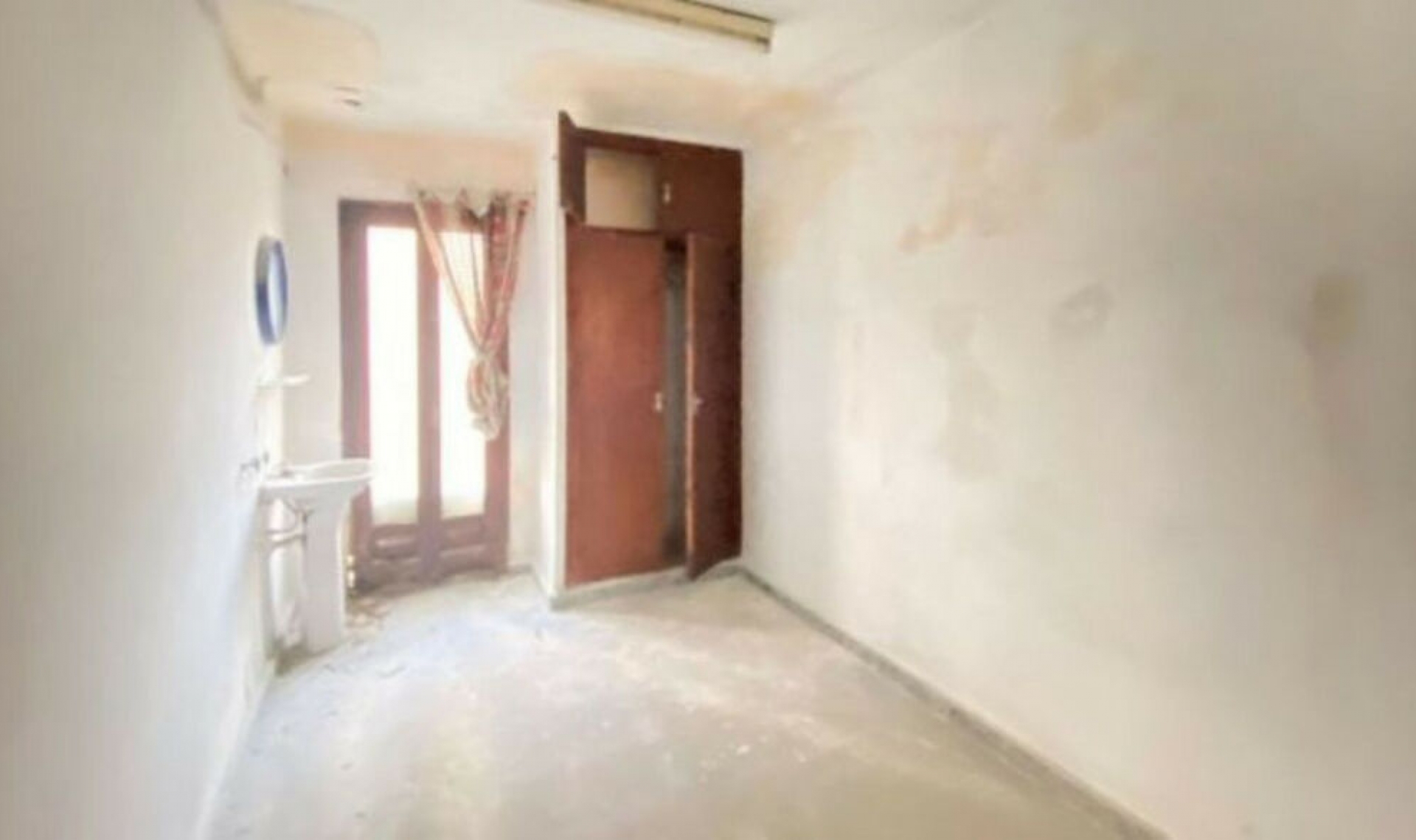 Resale - House -
Marbella