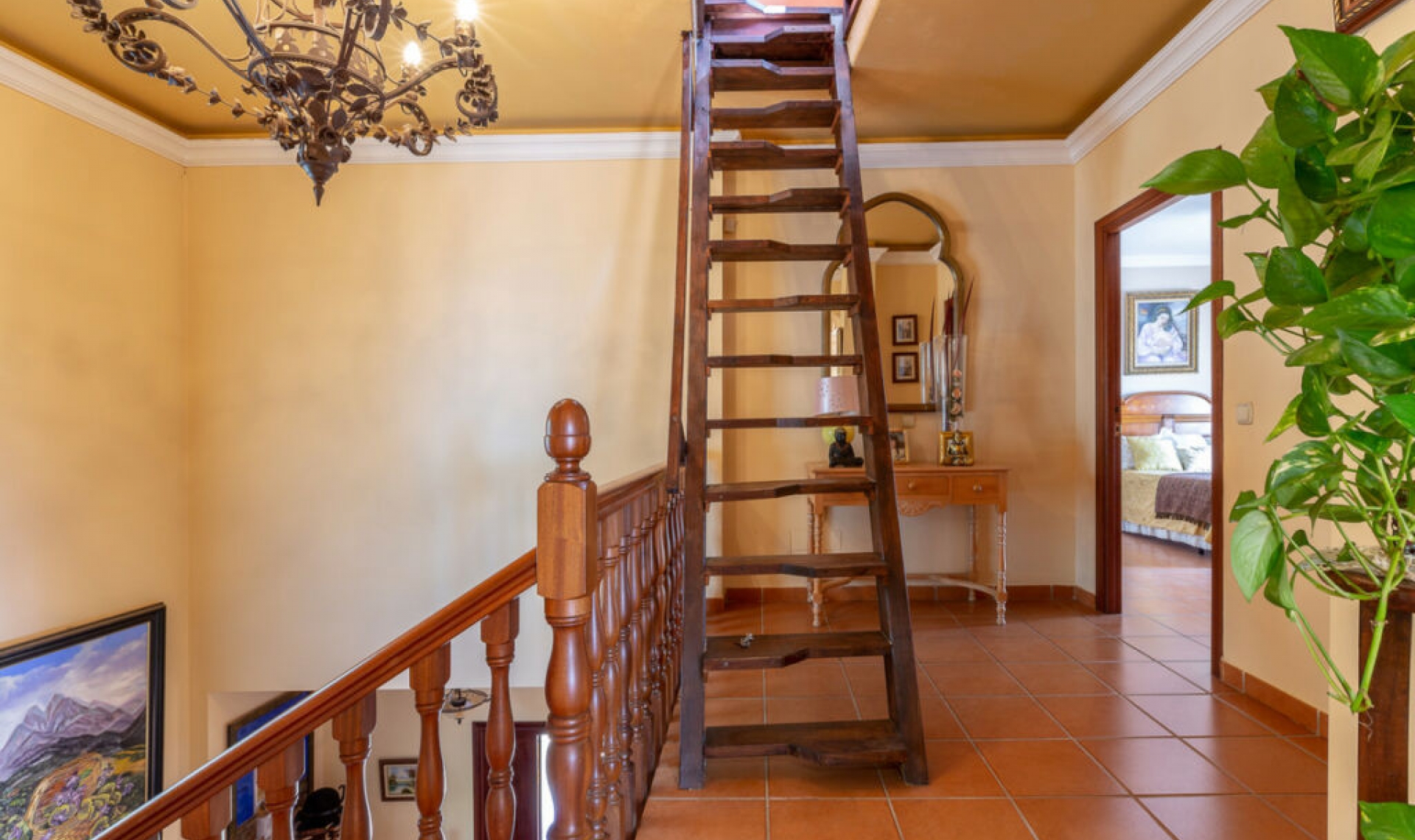 Resale - House -
Marbella