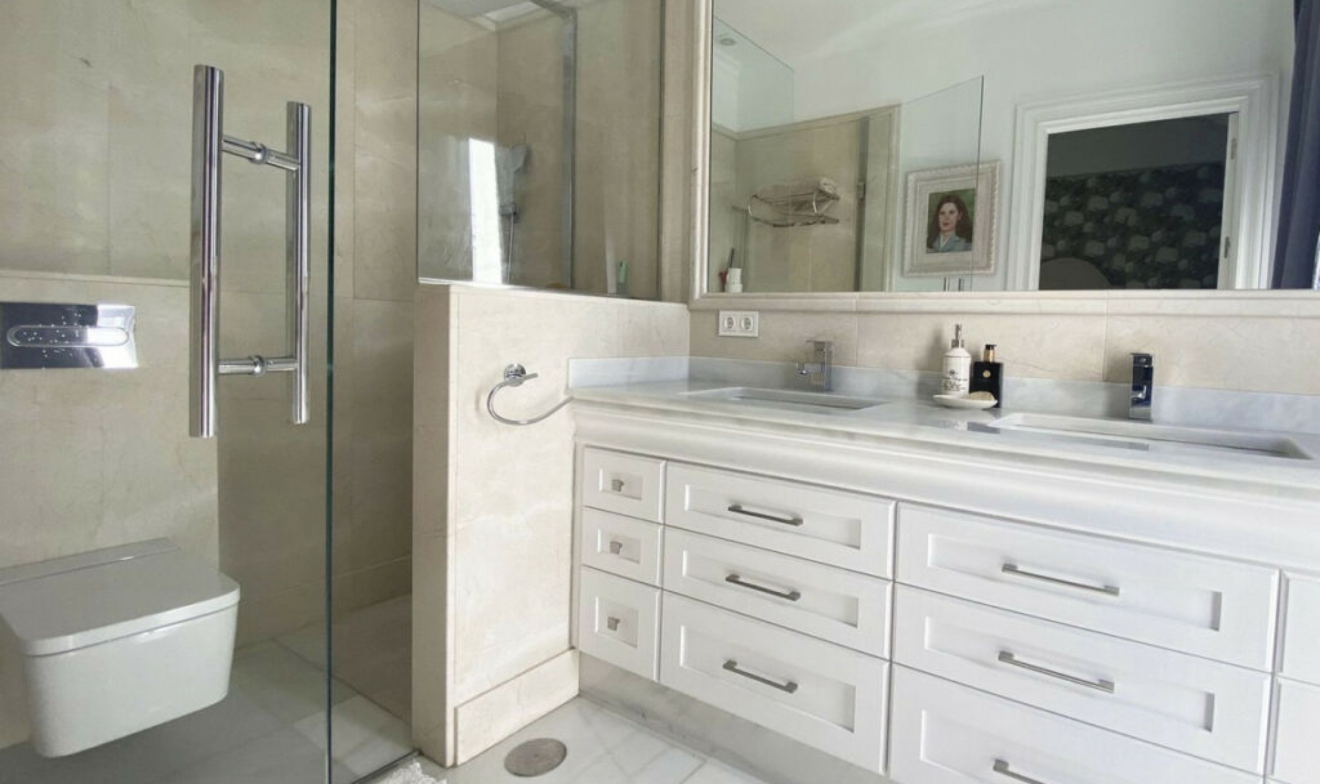 Resale - House -
Marbella