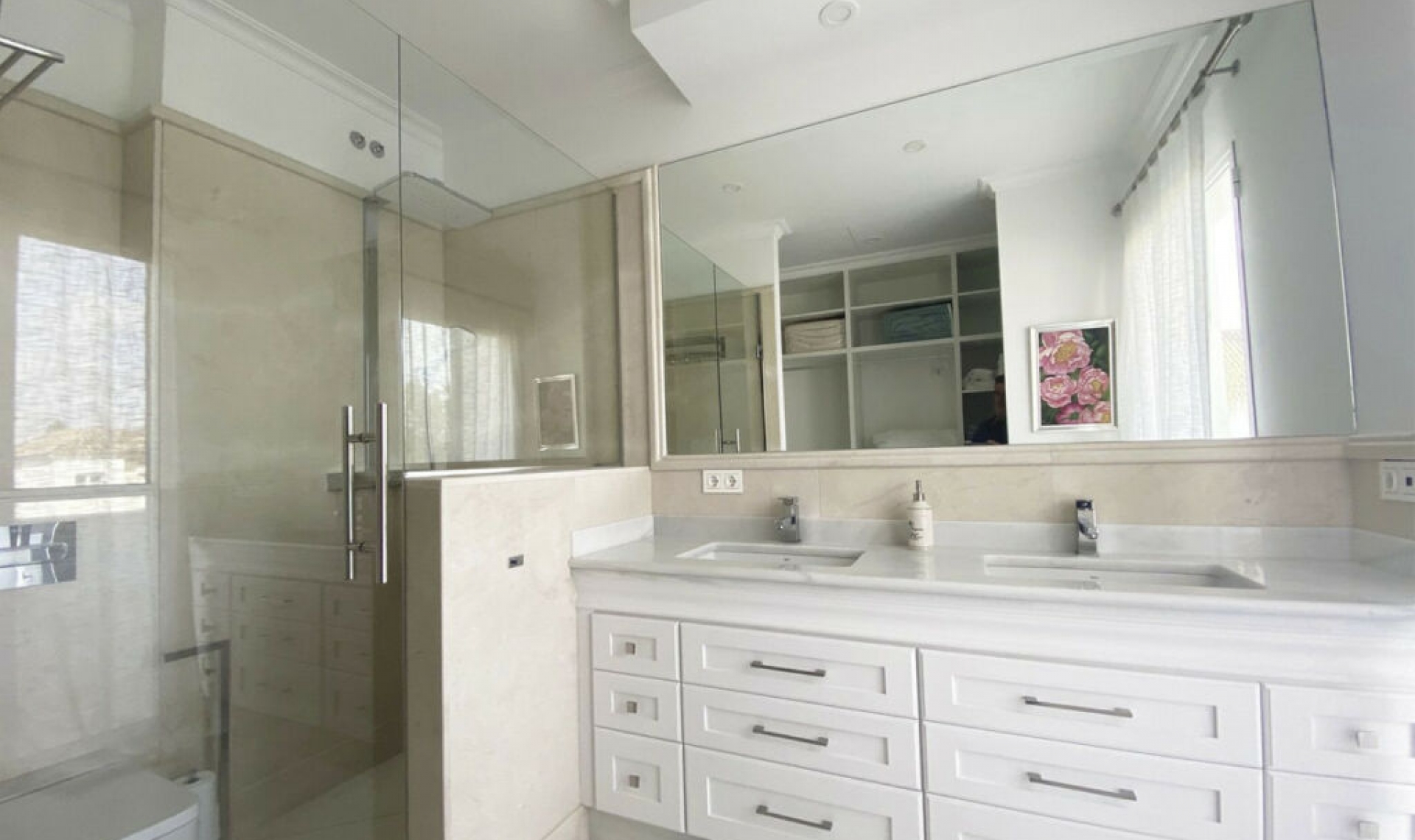 Resale - House -
Marbella