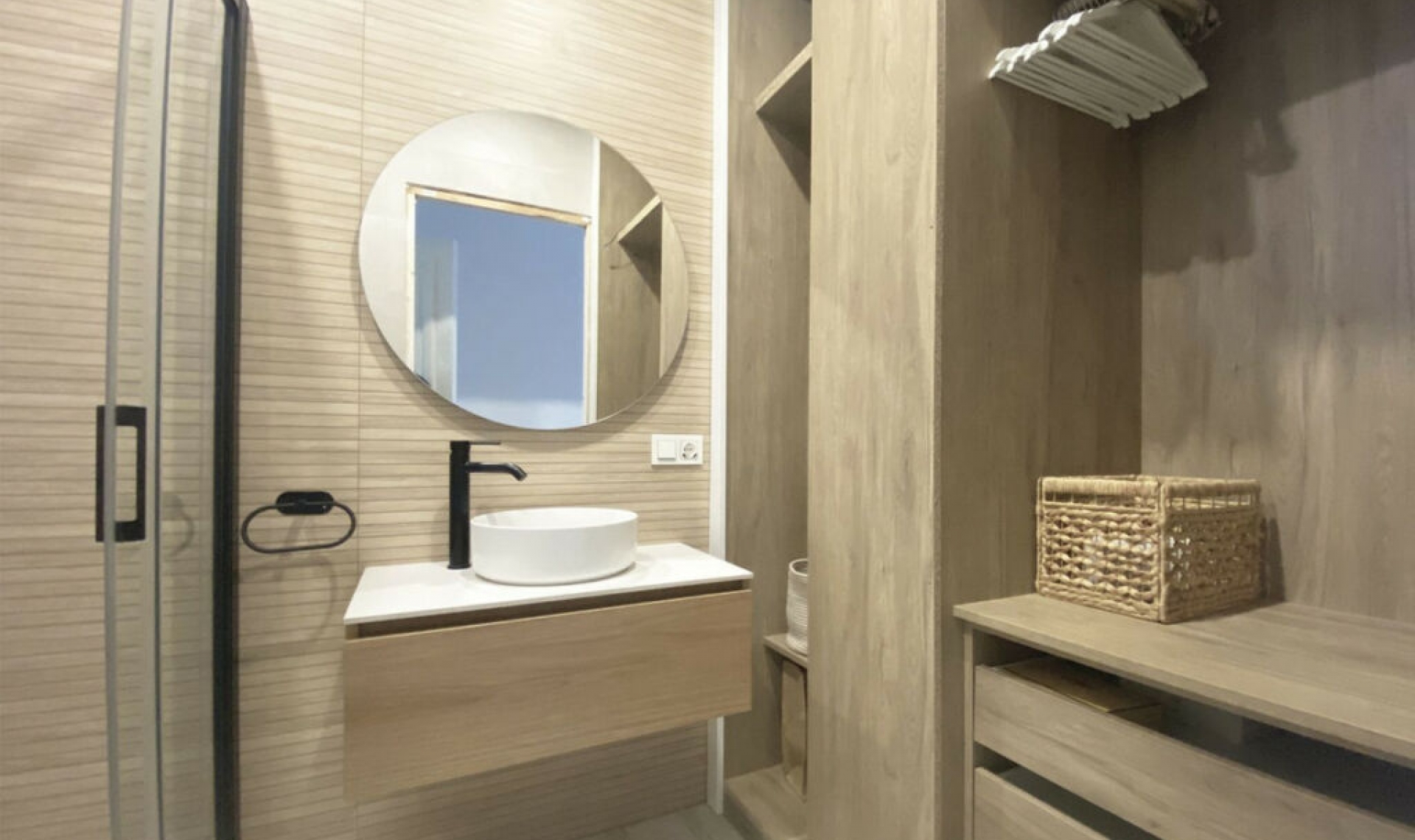 Resale - House -
Marbella