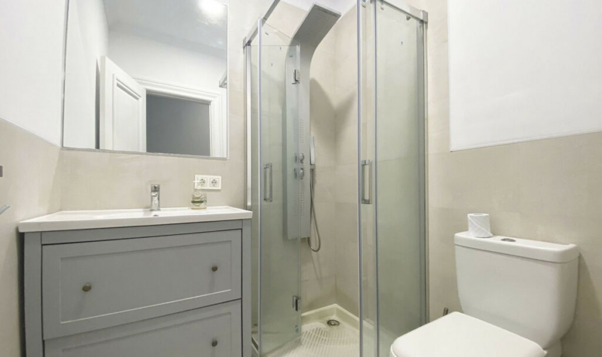 Resale - House -
Marbella