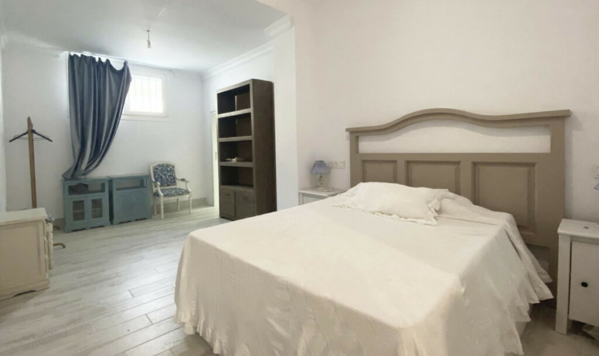 Resale - House -
Marbella