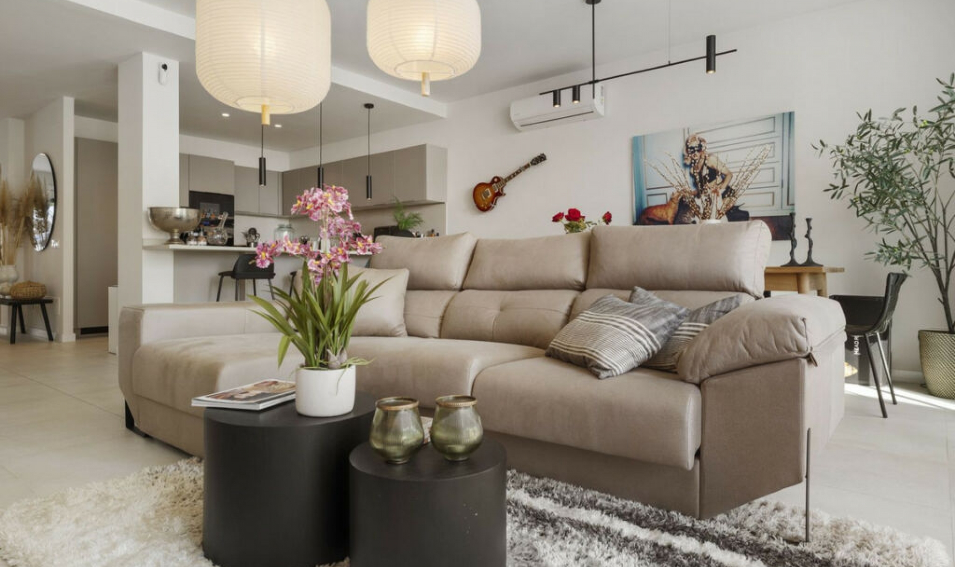 Resale - House -
Marbella