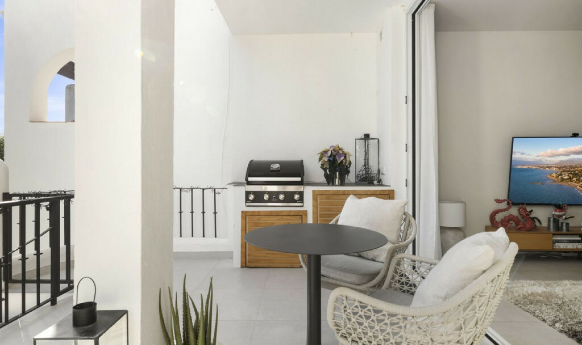 Resale - House -
Marbella