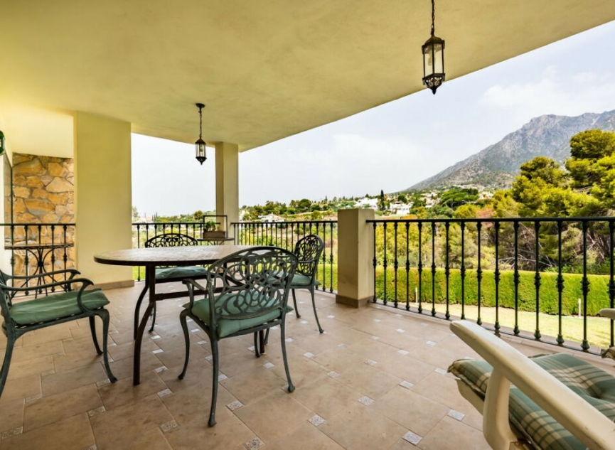 Resale - House -
Marbella