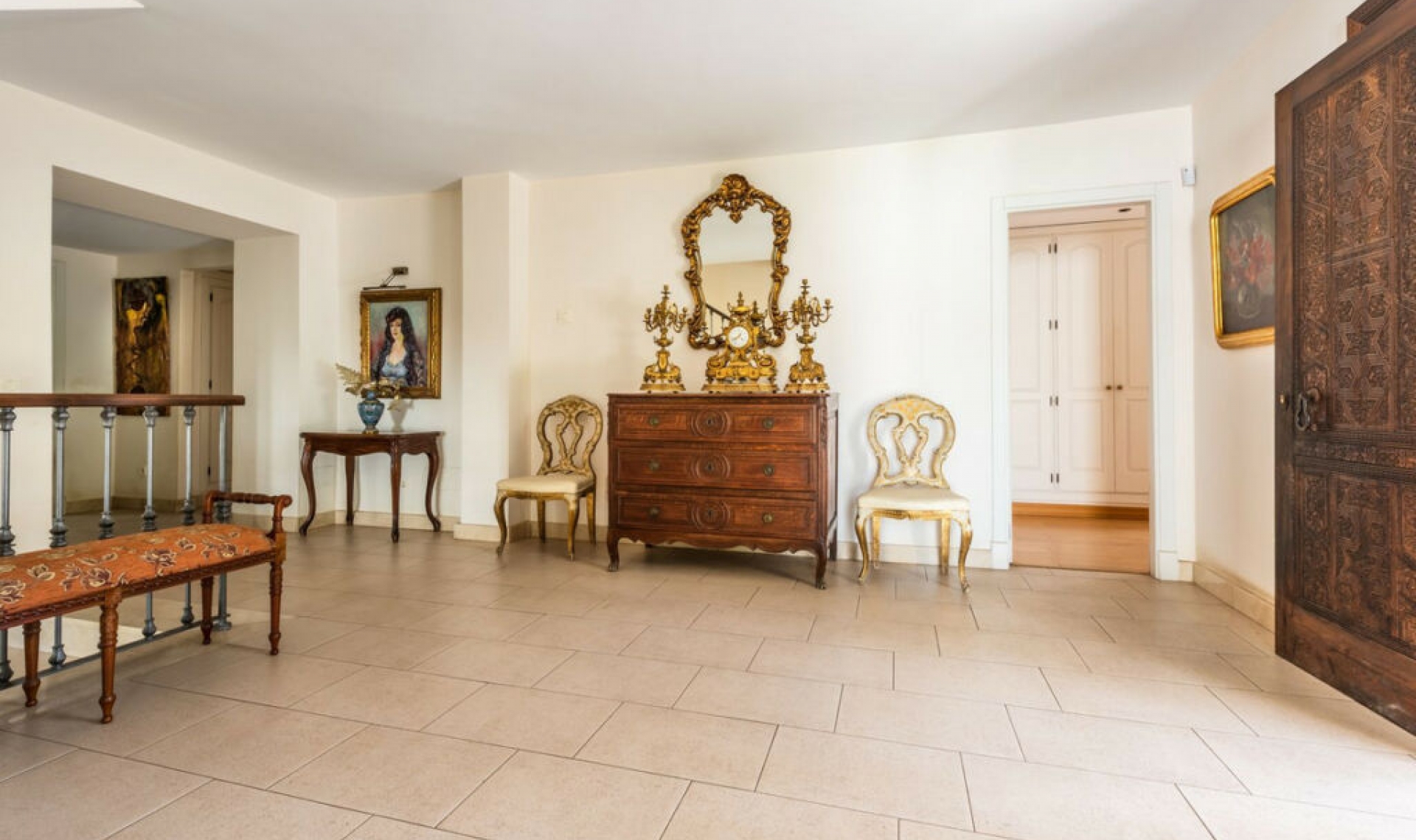 Resale - House -
Marbella