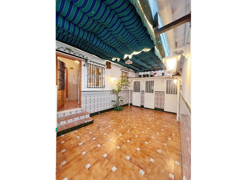 Resale - House -
Marbella