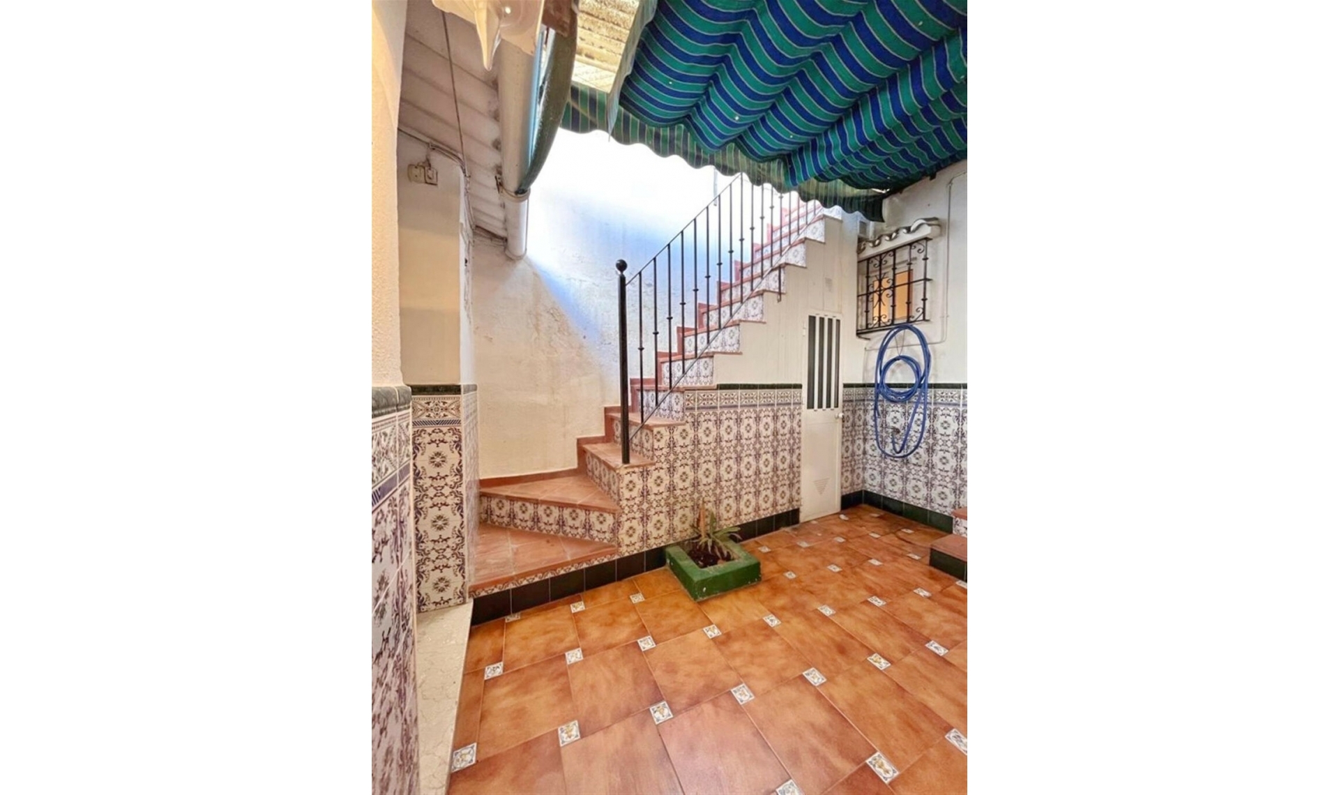 Resale - House -
Marbella