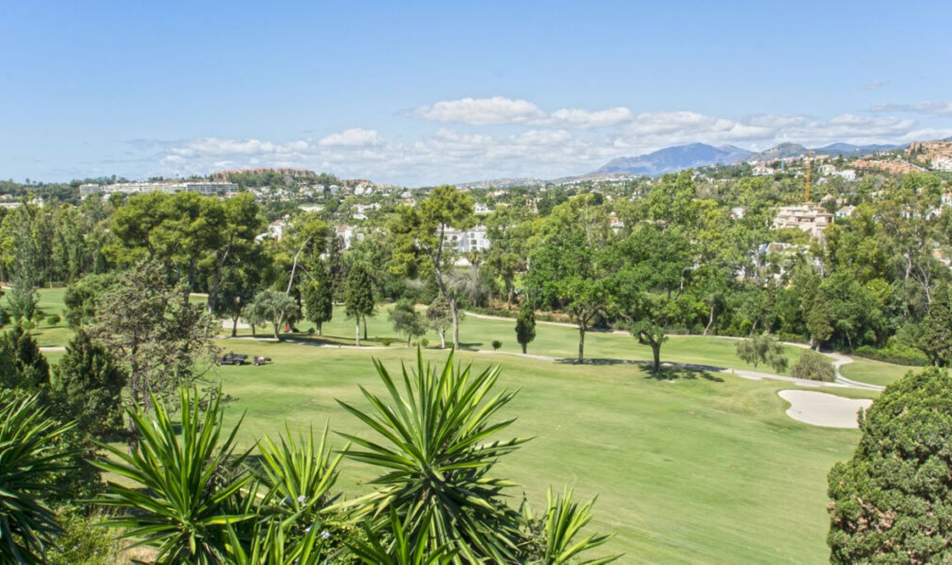 Resale - House -
Marbella