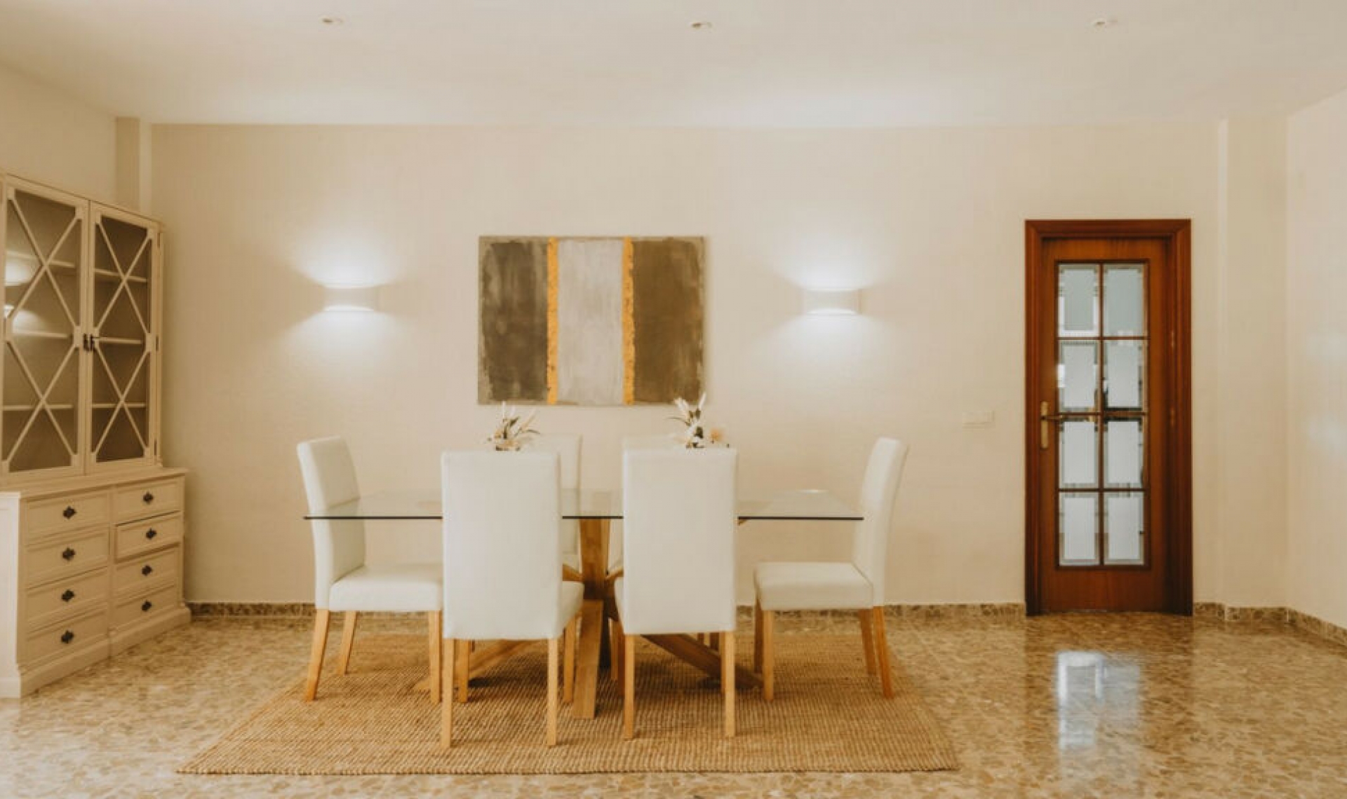 Resale - House -
Marbella