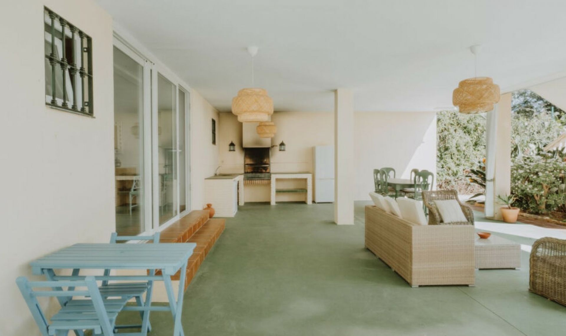 Resale - House -
Marbella