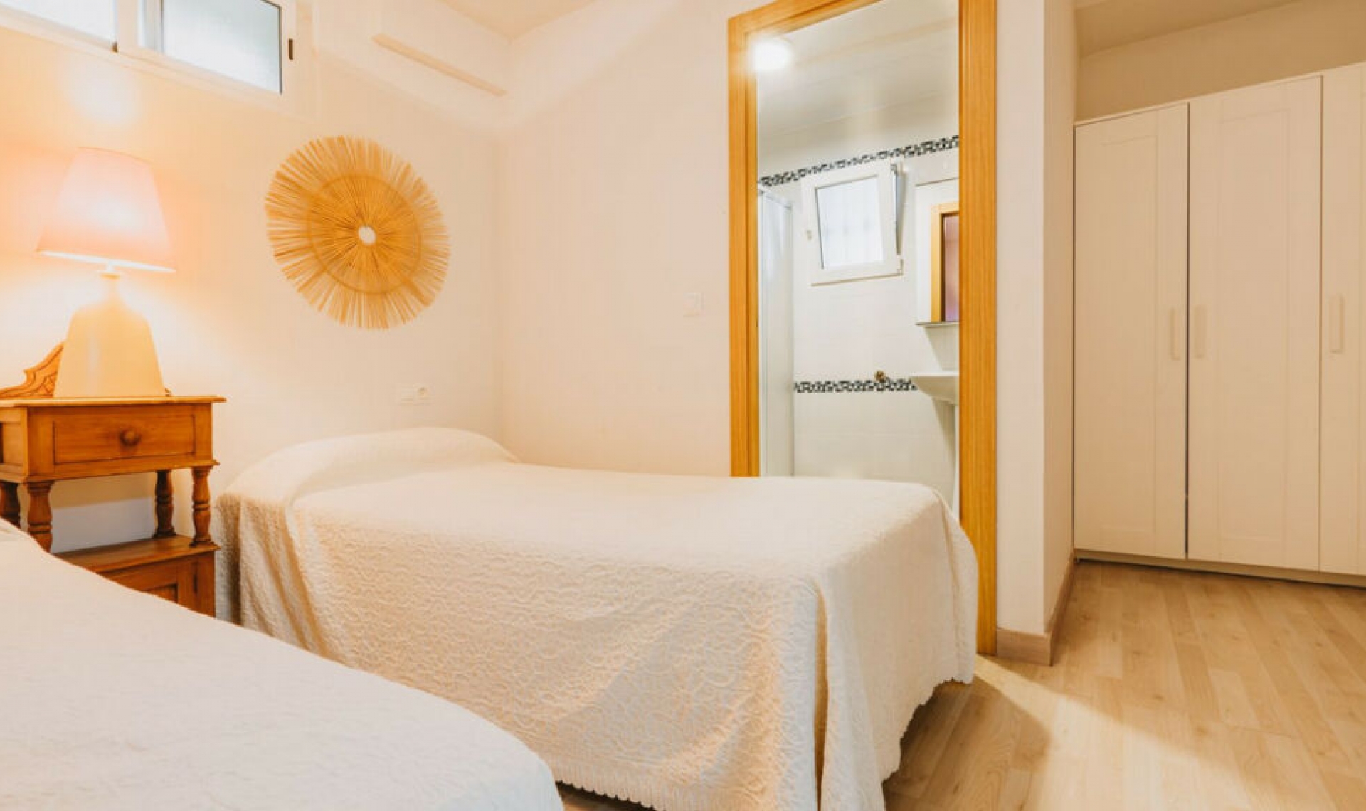 Resale - House -
Marbella