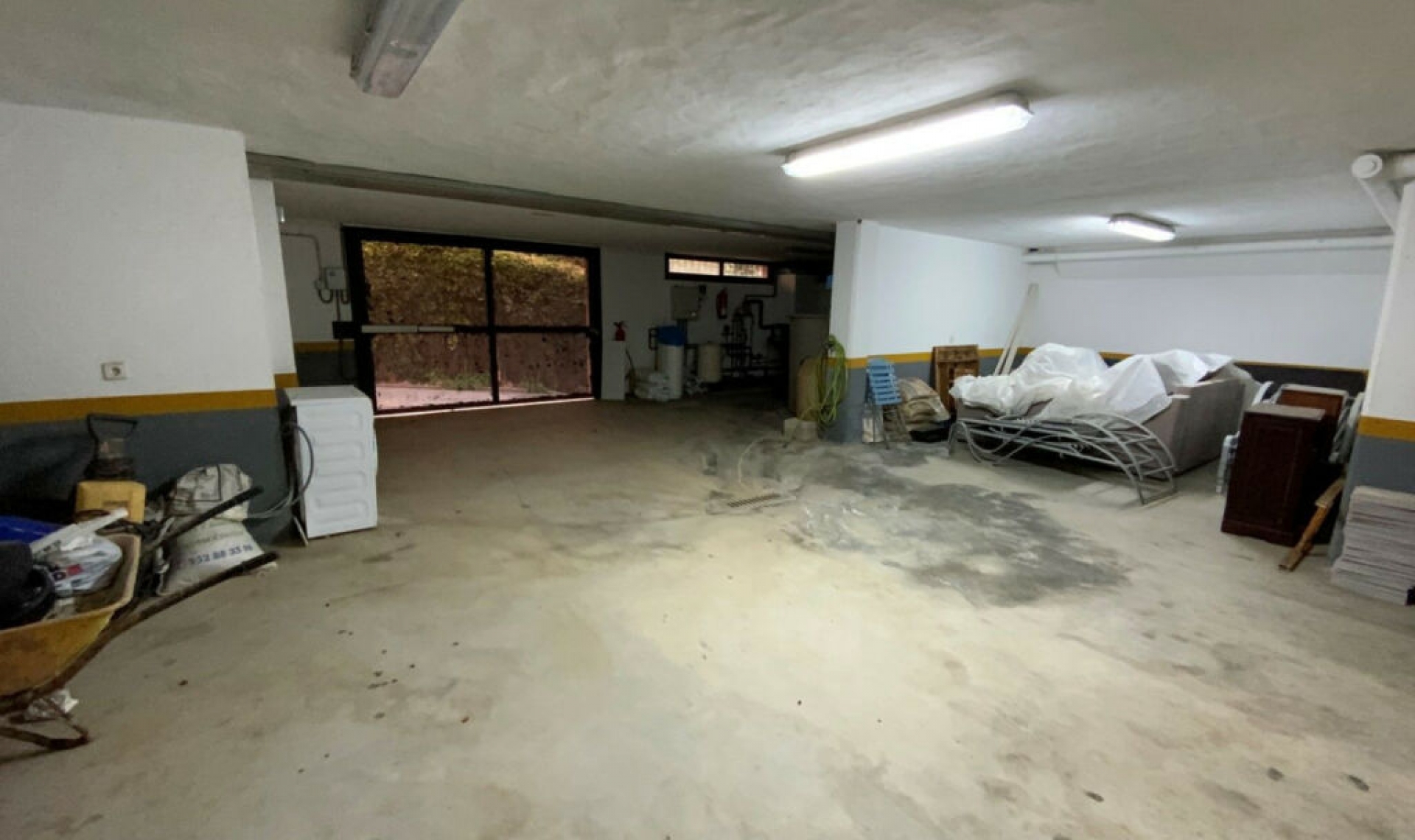 Resale - House -
Marbella