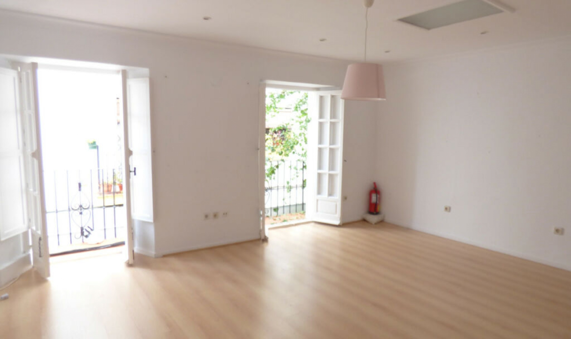 Resale - House -
Marbella