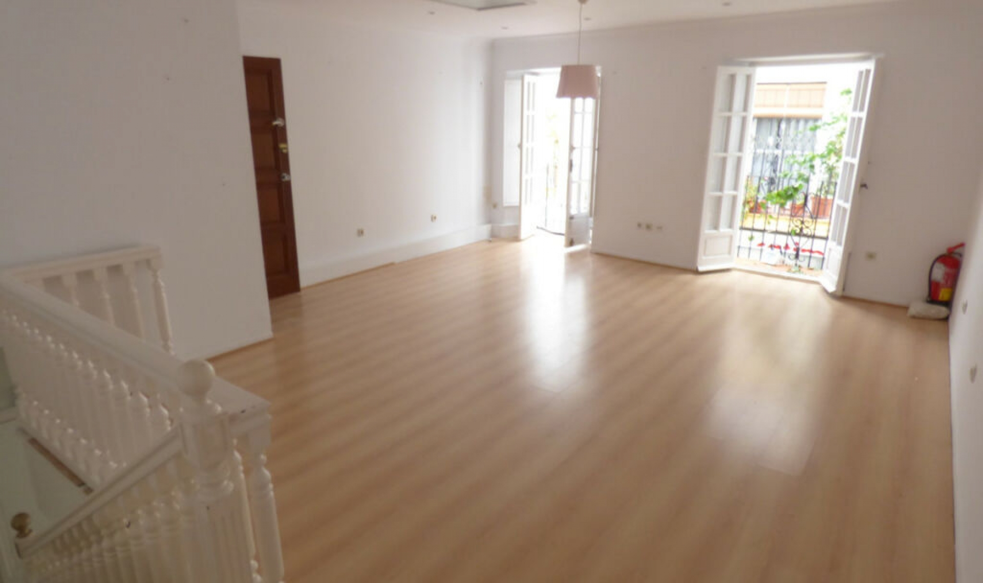 Resale - House -
Marbella