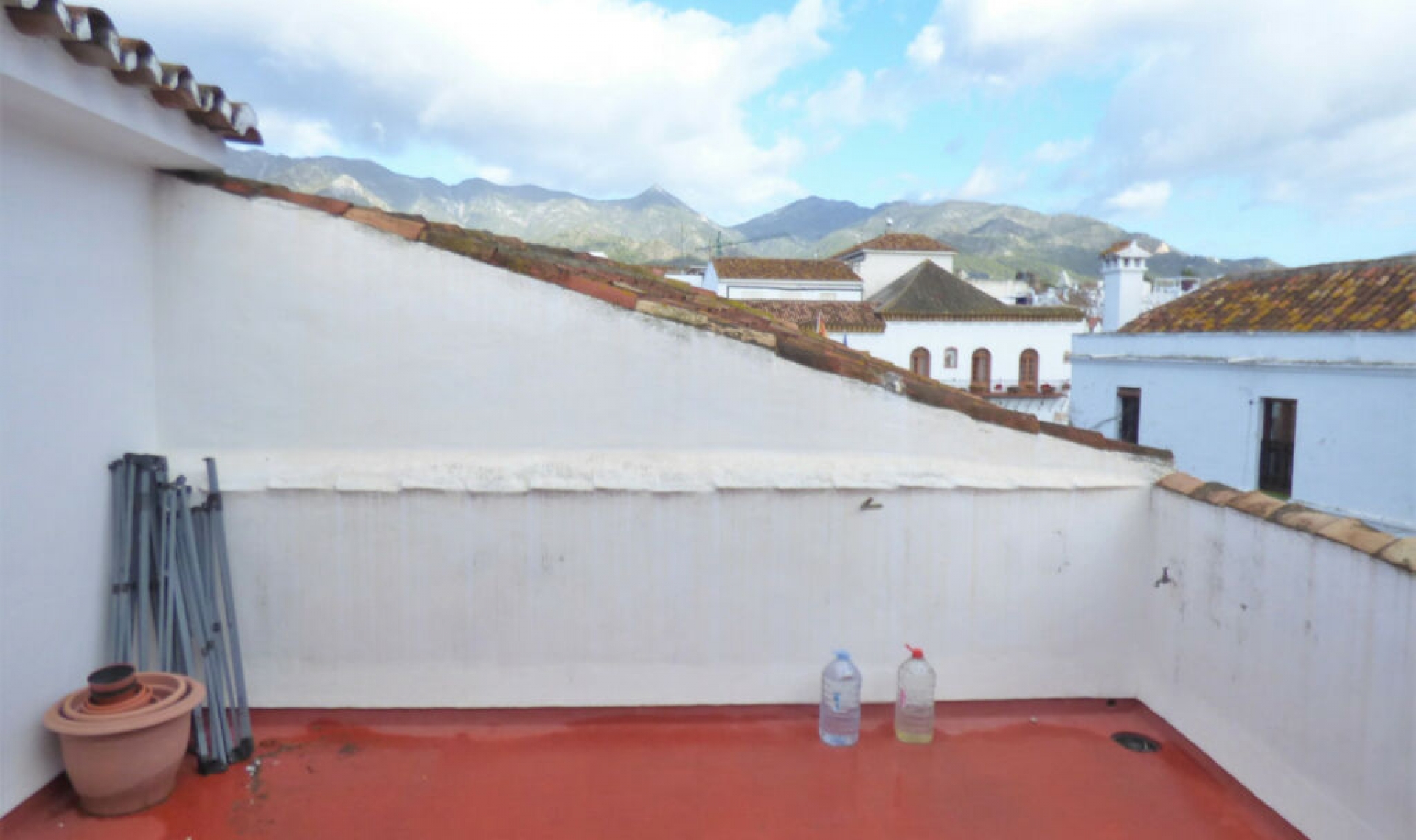 Resale - House -
Marbella