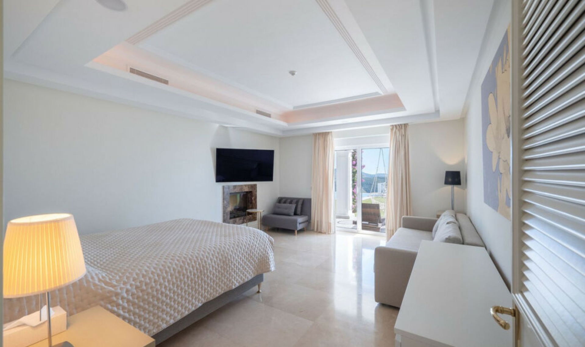 Resale - House -
Marbella