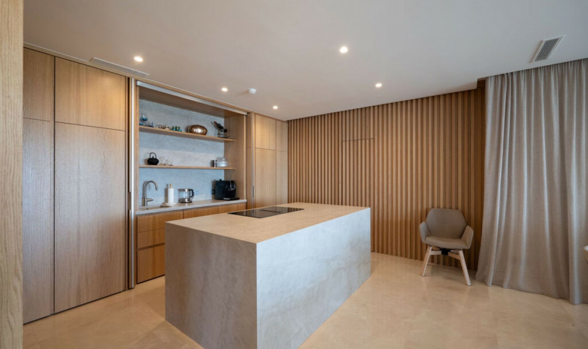 Resale - House -
Marbella