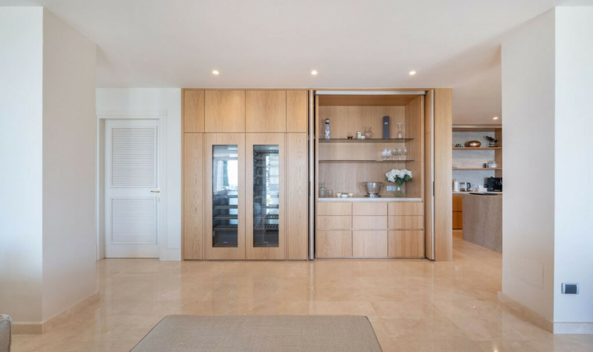 Resale - House -
Marbella