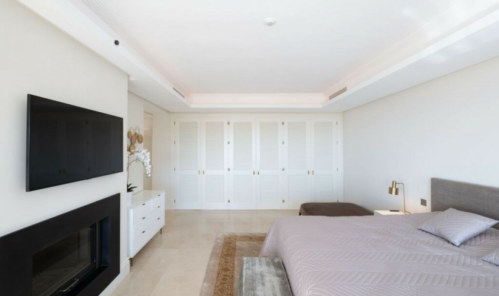 Resale - House -
Marbella