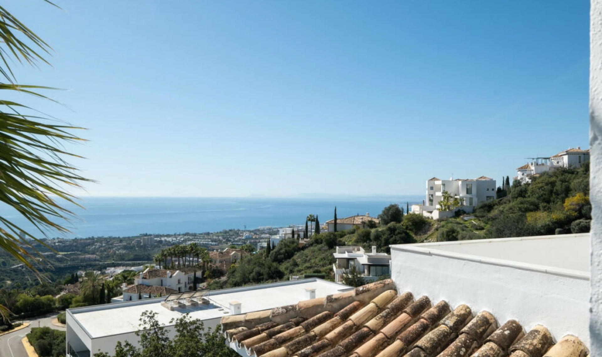 Resale - House -
Marbella