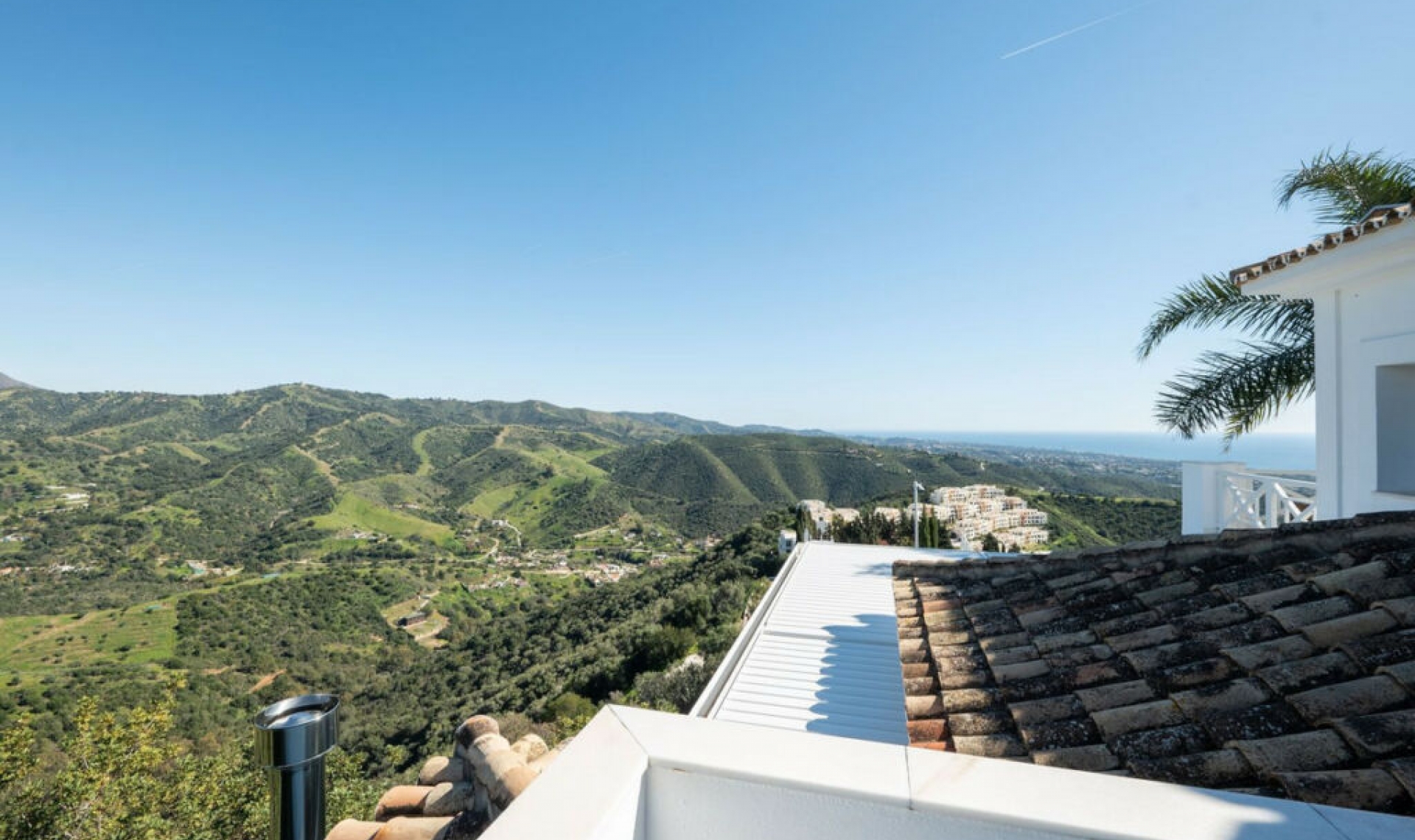 Resale - House -
Marbella